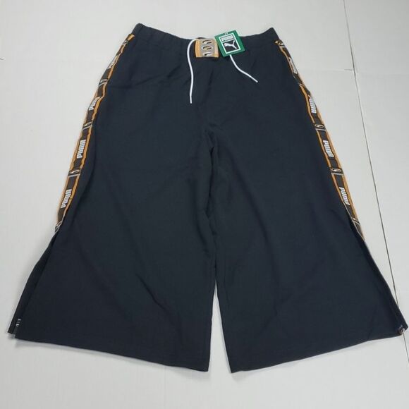 Puma - Picture 1 of 8